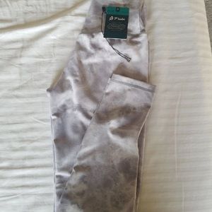 Ptula watercolor legging